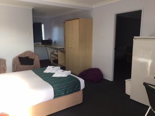 Rocky Glen Hotel 3*
