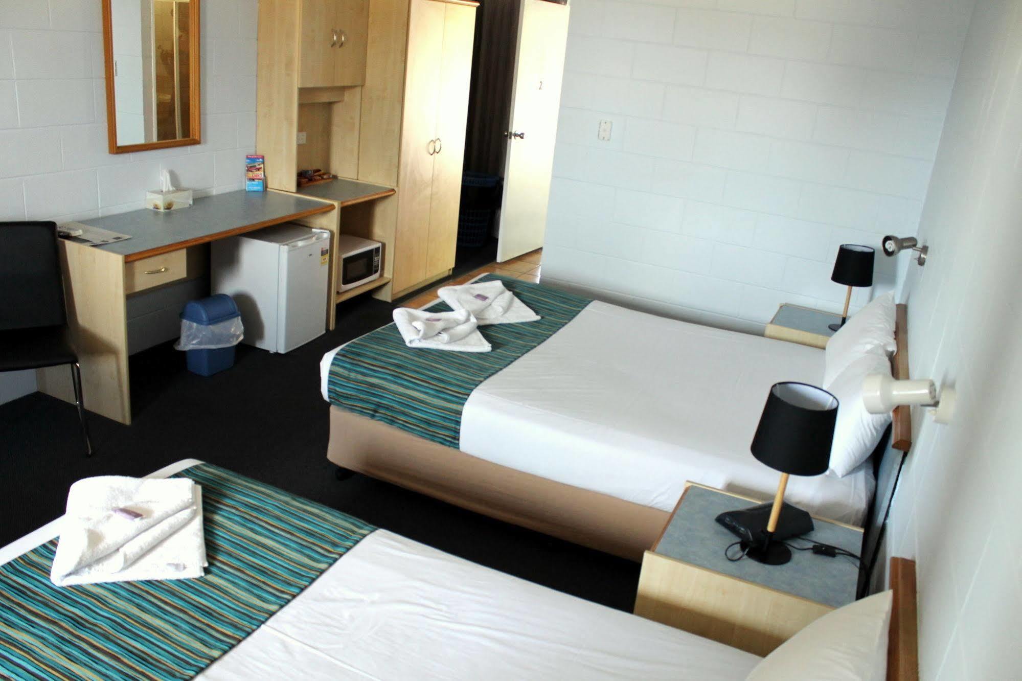 Rocky Glen Hotel 3*