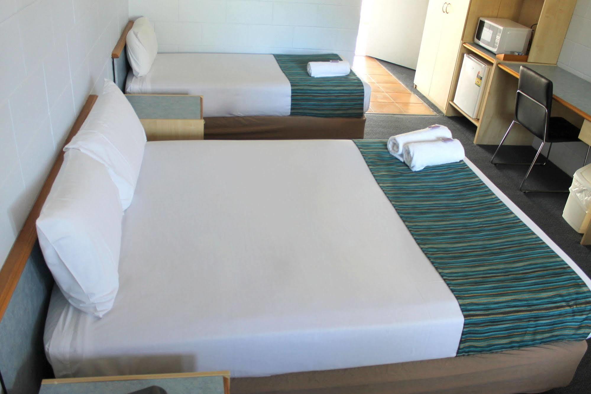 Hotel Rocky Glen Gladstone